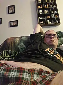 Smallone327 online show from 01-10-26, 07:21