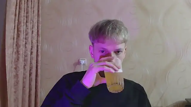 Snapshot of frama666 chatting on 02-11-26, 07:41 frama666 online show from 02-11-26, 07:41