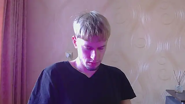 Snapshot of frama666 chatting on 02-19-26, 01:07 frama666 online show from 02-19-26, 01:07