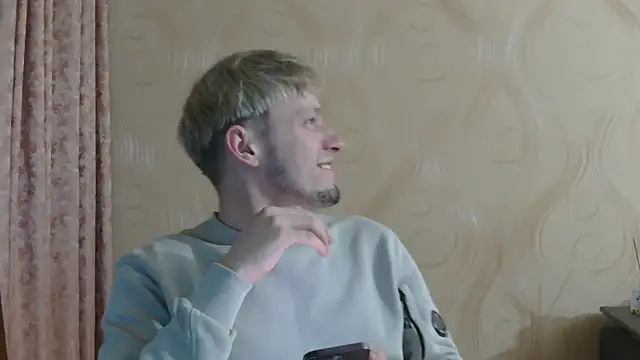 Snapshot of frama666 chatting on 02-23-26, 09:01 frama666 online show from 02-23-26, 09:01