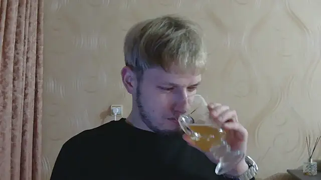 Snapshot of frama666 chatting on 03-01-26, 05:48 frama666 online show from 03-01-26, 05:48