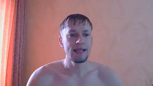 Snapshot of frama666 chatting on 06-15-26, 09:33 frama666 online show from 06-15-26, 09:33