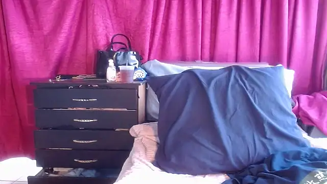 xxTatiannaxx online show from 11-19-25, 03:12