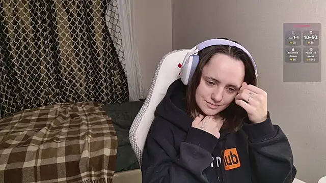 Luna Loveee online show from 09-20-25, 03:51