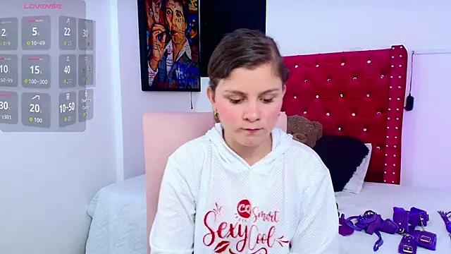 Snapshot of ValeAmayaa chatting on 10-06-25, 09:01 ValeAmayaa online show from 10-06-25, 09:01