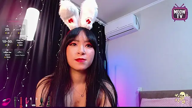 miyakimi0101 online show from 11-17-25, 11:43