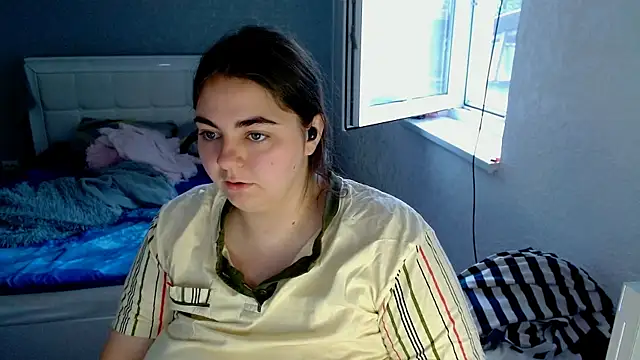 Snapshot of kitsune_8 chatting on 07-19-26, 03:21 kitsune 8 online show from 07-19-26, 03:21