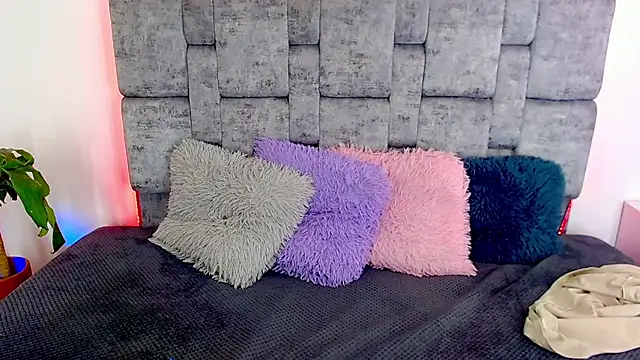 skinny bigcock02 online show from 02-25-25, 07:36