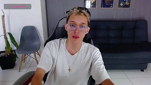 skinny bigcock02 online show from 11-29-25, 08:45