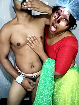 Snapshot of cute1gfbf chatting on 09-14-25, 06:45 cute1gfbf online show from 09-14-25, 06:45