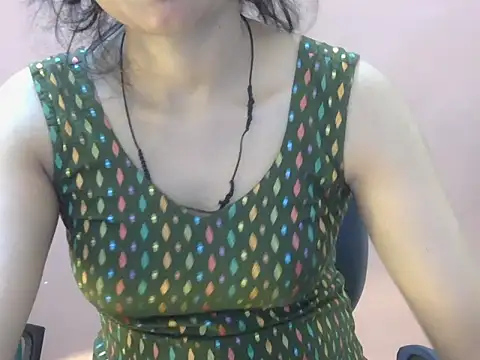 Cute Pihu01 online show from 02-15-26, 07:21