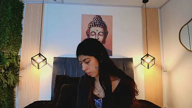 Cassie bloom online show from 12-04-25, 07:44