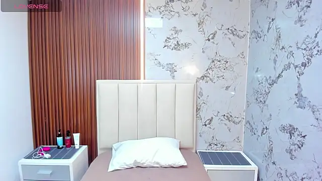 MEGANZARICK online show from 03-19-26, 03:21