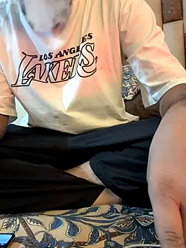 Snapshot of 9inch_hard chatting on 11-11-25, 10:43 9inch hard online show from 11-11-25, 10:43