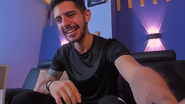 AlejandroStormm online show from 10-14-25, 08:53