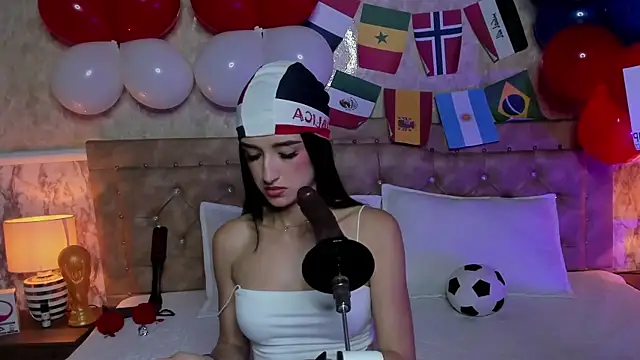 Snapshot of MELODYY_SWEET chatting on 06-22-26, 06:05 MELODYY SWEET online show from 06-22-26, 06:05