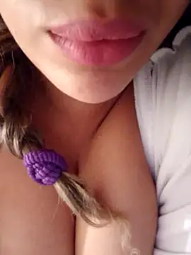 Sexlove1xo online show from 03-06-25, 02:30