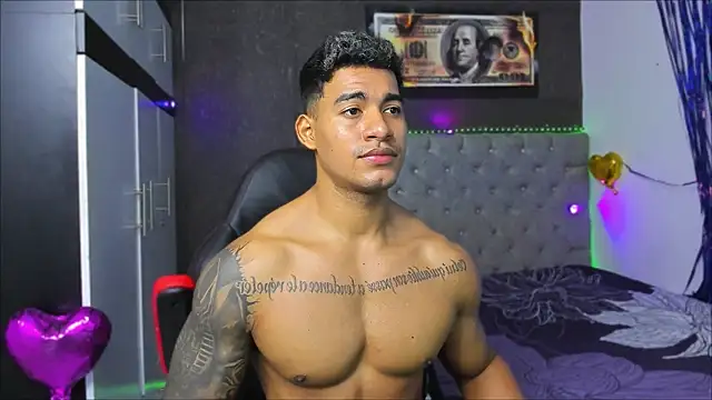 luigi hot  online show from 07-16-26, 04:02