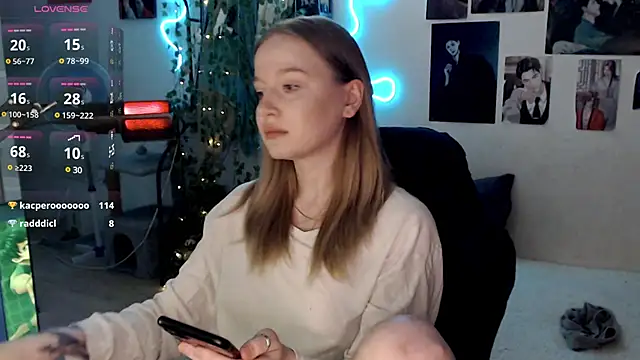 Snapshot of lissallor_ chatting on 03-05-25, 12:33 lissallor online show from 03-05-25, 12:33