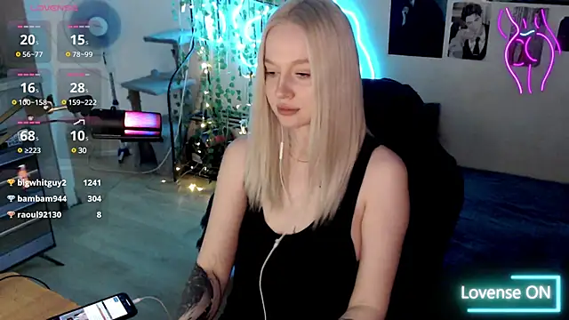 Snapshot of lissallor_ chatting on 03-20-25, 10:07 lissallor online show from 03-20-25, 10:07