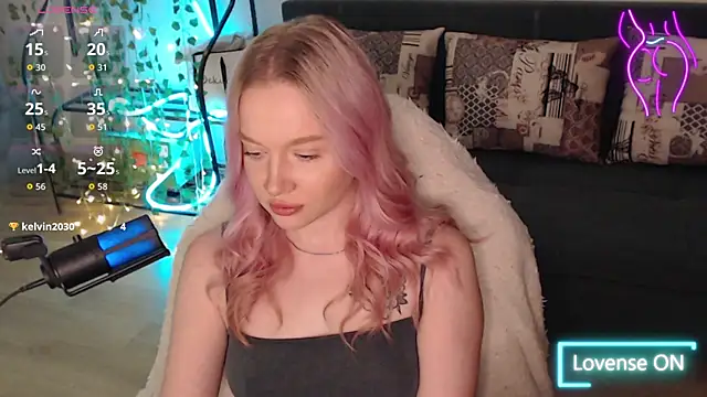 Snapshot of lissallor_ chatting on 10-03-25, 12:46 lissallor online show from 10-03-25, 12:46