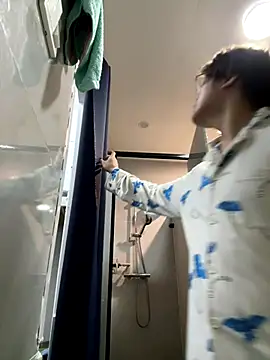 Snapshot of Anson0722 chatting on 11-12-25, 03:12 Anson0722 online show from 11-12-25, 03:12