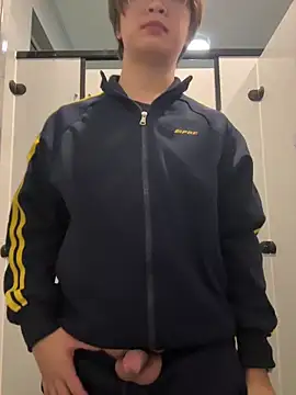 Snapshot of Anson0722 chatting on 12-01-25, 03:28 Anson0722 online show from 12-01-25, 03:28