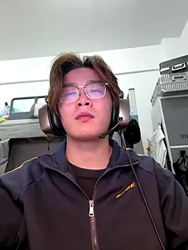 Snapshot of Anson0722 chatting on 12-02-25, 07:36 Anson0722 online show from 12-02-25, 07:36