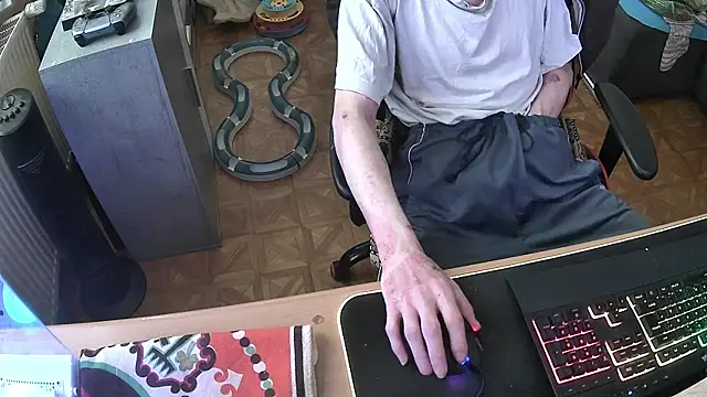 DerGeileLoveboy online show from 11-27-25, 12:18