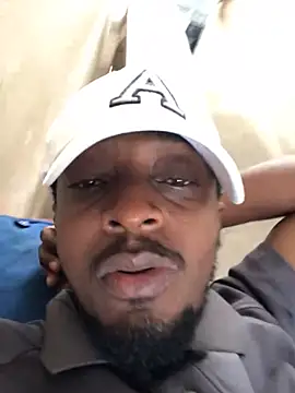 Snapshot of justyou2025 chatting on 02-24-25, 10:37 justyou2025 online show from 02-24-25, 10:37