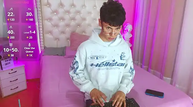 callum 77 online show from 03-13-25, 03:44