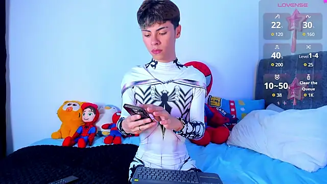 callum 77 online show from 12-04-25, 09:23