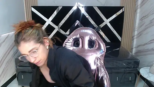 Angeles v online show from 03-09-25, 06:43