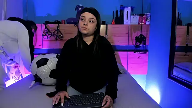 Snapshot of ChloeAllennn chatting on 07-20-26, 11:23 ChloeAllennn online show from 07-20-26, 11:23