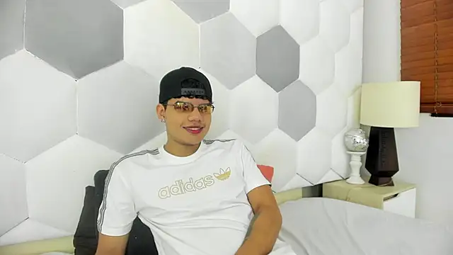 Axel Forte online show from 01-08-26, 01:35