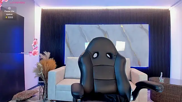 Ivaannaa  online show from 02-17-26, 12:45