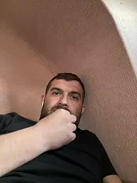 Snapshot of daniel21p chatting on 03-03-25, 03:20 daniel21p online show from 03-03-25, 03:20