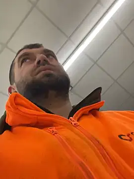 Snapshot of daniel21p chatting on 03-14-25, 08:42 daniel21p online show from 03-14-25, 08:42