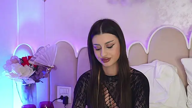 Snapshot of Alice_Voss chatting on 03-30-26, 06:25 Alice Voss online show from 03-30-26, 06:25