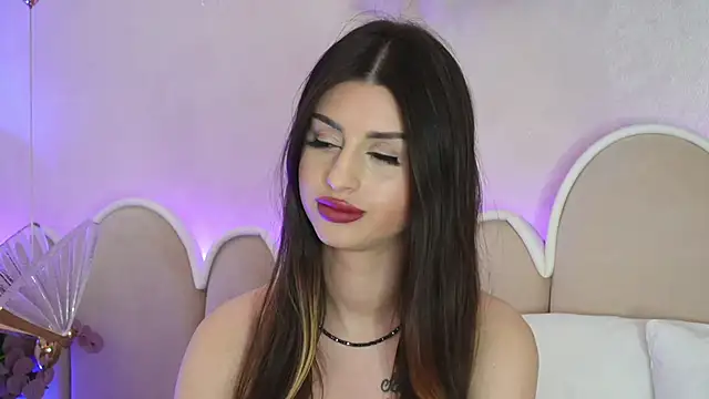 Snapshot of Alice_Voss chatting on 04-06-26, 06:25 Alice Voss online show from 04-06-26, 06:25