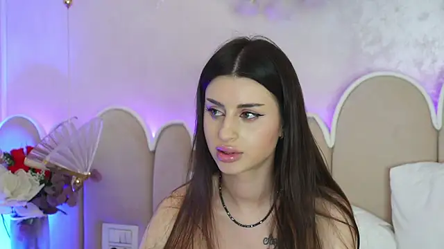 Snapshot of Alice_Voss chatting on 04-11-26, 07:45 Alice Voss online show from 04-11-26, 07:45