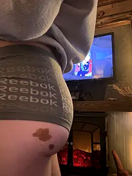 Polaroid White online show from 11-28-25, 08:28