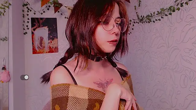 Snapshot of _miraclecattt_ chatting on 10-04-25, 09:40 miraclecattt online show from 10-04-25, 09:40