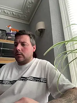 Snapshot of rickalishas8819 chatting on 02-22-25, 04:30 rickalishas8819 online show from 02-22-25, 04:30