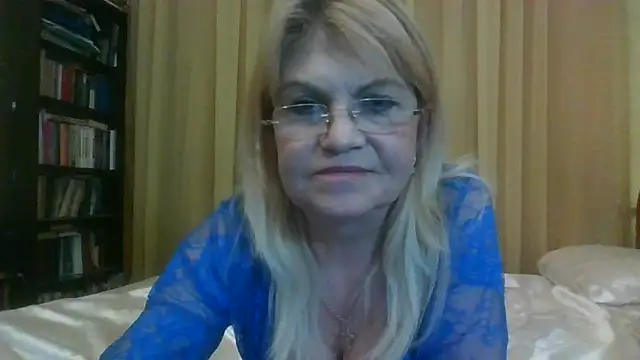 Snapshot of Heidi-Helga chatting on 03-04-25, 09:54 Heidi-Helga online show from 03-04-25, 09:54