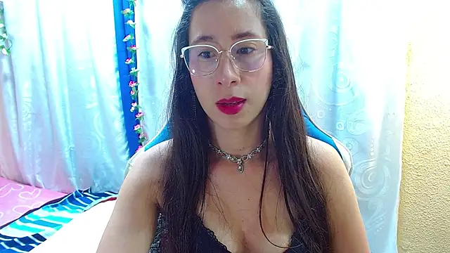 Snapshot of Gia_leinn chatting on 01-18-26, 03:38 Gia leinn online show from 01-18-26, 03:38