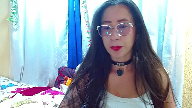 Snapshot of Gia_leinn chatting on 02-16-26, 08:38 Gia leinn online show from 02-16-26, 08:38