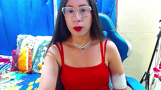 Snapshot of Gia_leinn chatting on 06-21-26, 07:27 Gia leinn online show from 06-21-26, 07:27