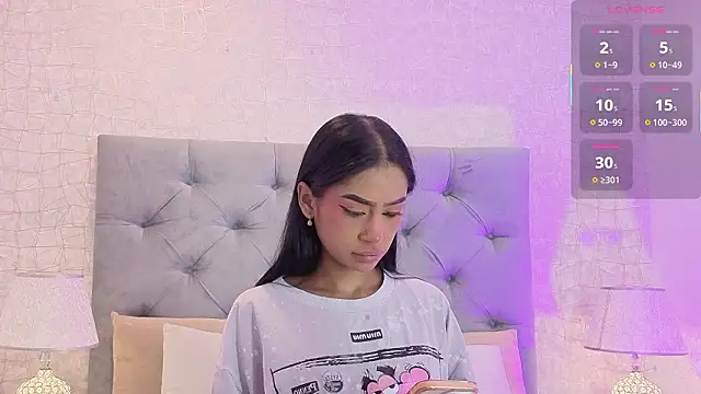 ChloeMoon9 online show from 03-20-26, 09:25