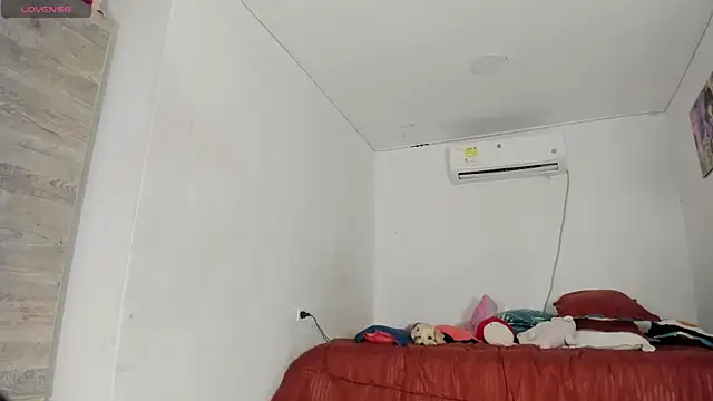 flor herrera01 online show from 10-02-25, 06:31